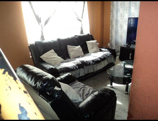 4 BEDROOM HOUSE FOR SALE IN ROSETTENVILLE